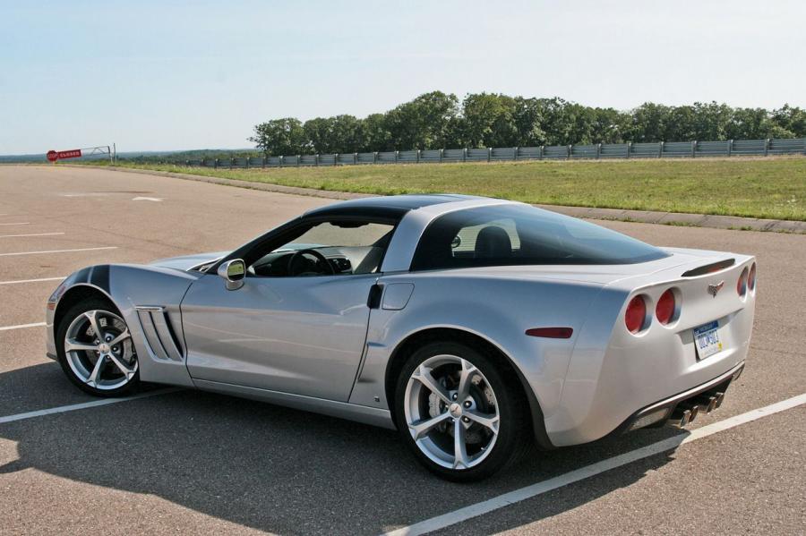  Chevrolet Corvette Grand Sport 2010 года  (фото 37 из 64)